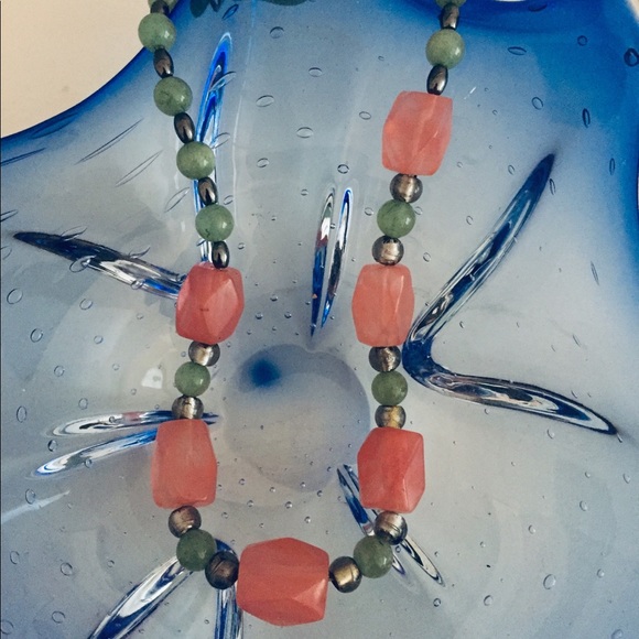 📿 Pretty beaded necklace 📿 - Picture 3 of 3